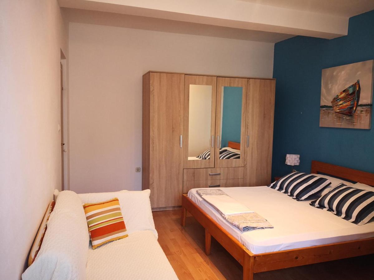 Apartment Plavia Biograd Biograd Na Moru Exteriör bild