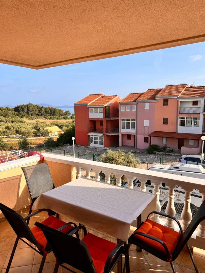 Apartment Plavia Biograd Biograd Na Moru Exteriör bild