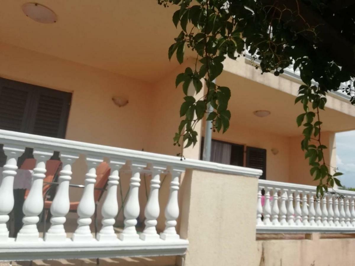 Apartment Plavia Biograd Biograd Na Moru Exteriör bild